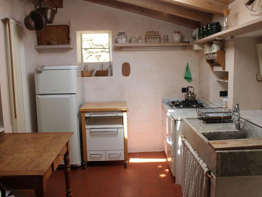 Cottage La Casa Del Pittore Reggimonti Εξωτερικό φωτογραφία