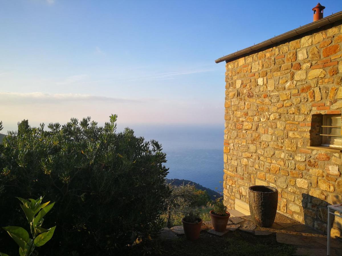 Cottage La Casa Del Pittore Reggimonti Εξωτερικό φωτογραφία