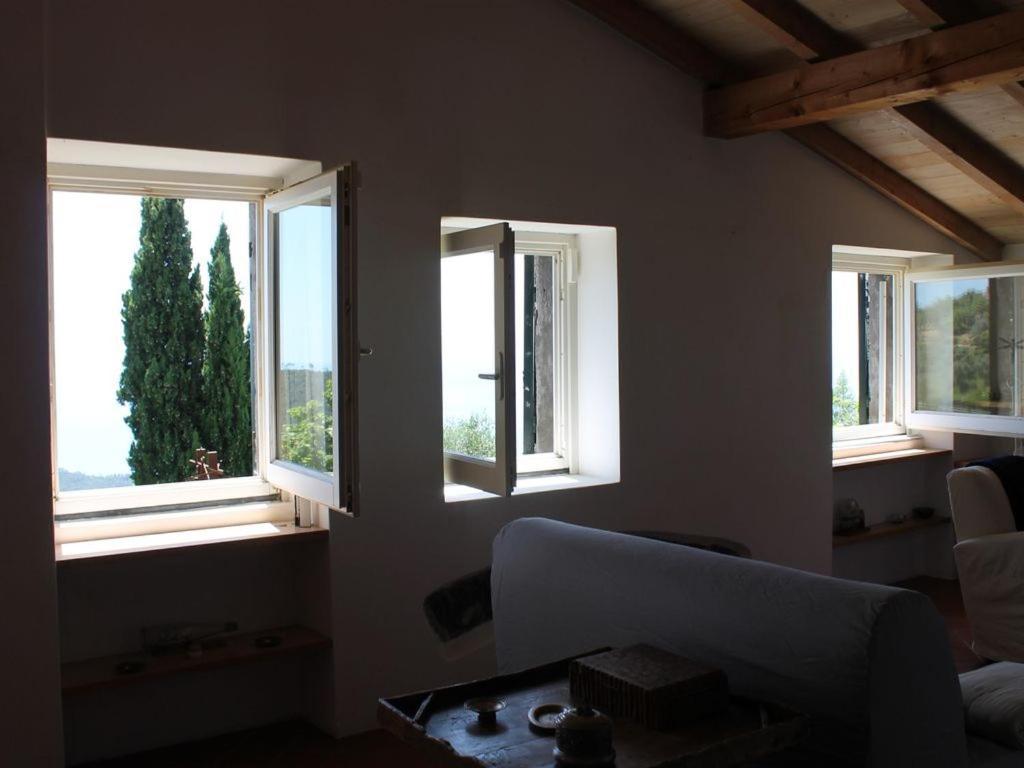 Cottage La Casa Del Pittore Reggimonti Εξωτερικό φωτογραφία