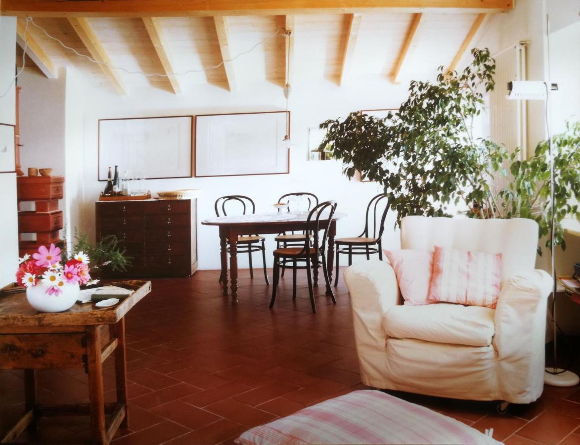 Cottage La Casa Del Pittore Reggimonti Εξωτερικό φωτογραφία