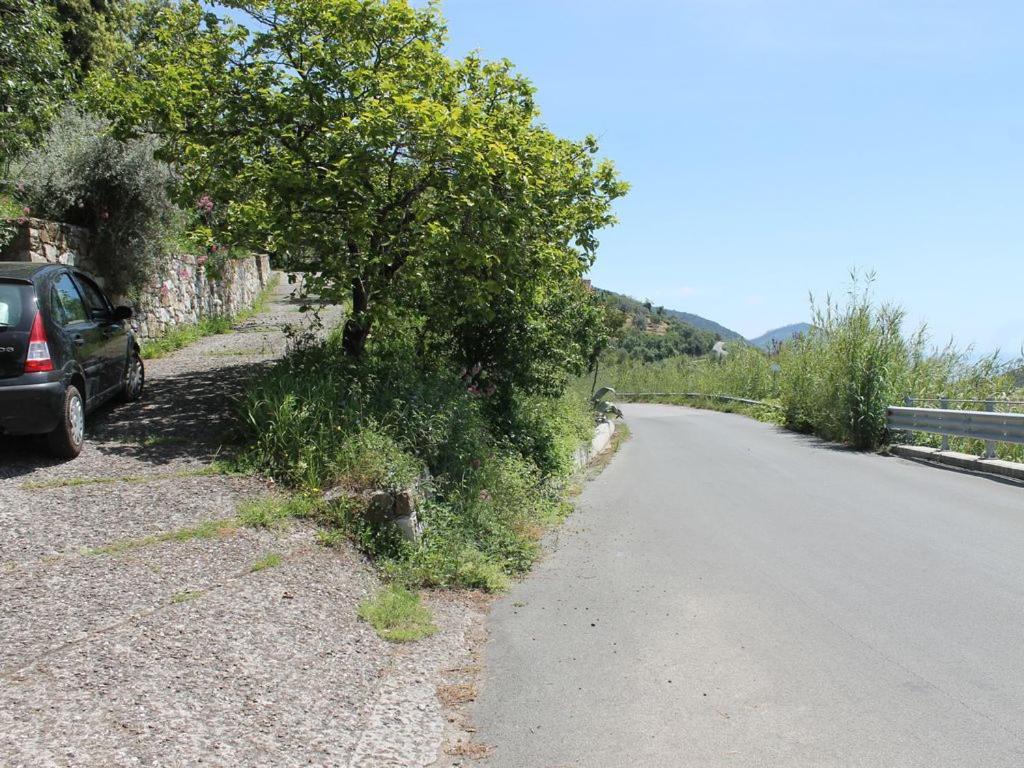 Cottage La Casa Del Pittore Reggimonti Εξωτερικό φωτογραφία